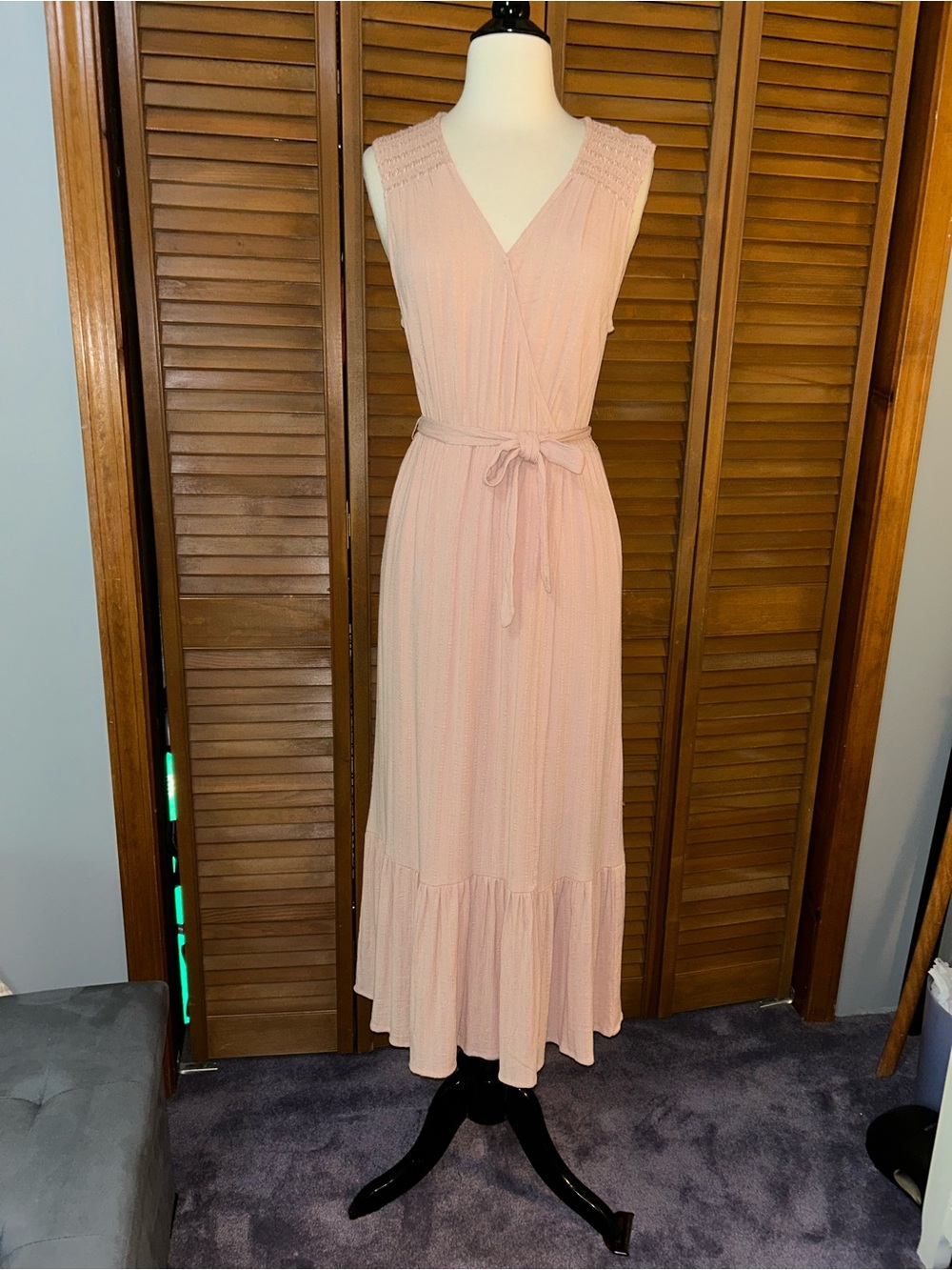 Knox Rose Blush Pink Sleeveless V-Neck Maxi Dress with Tie Waist